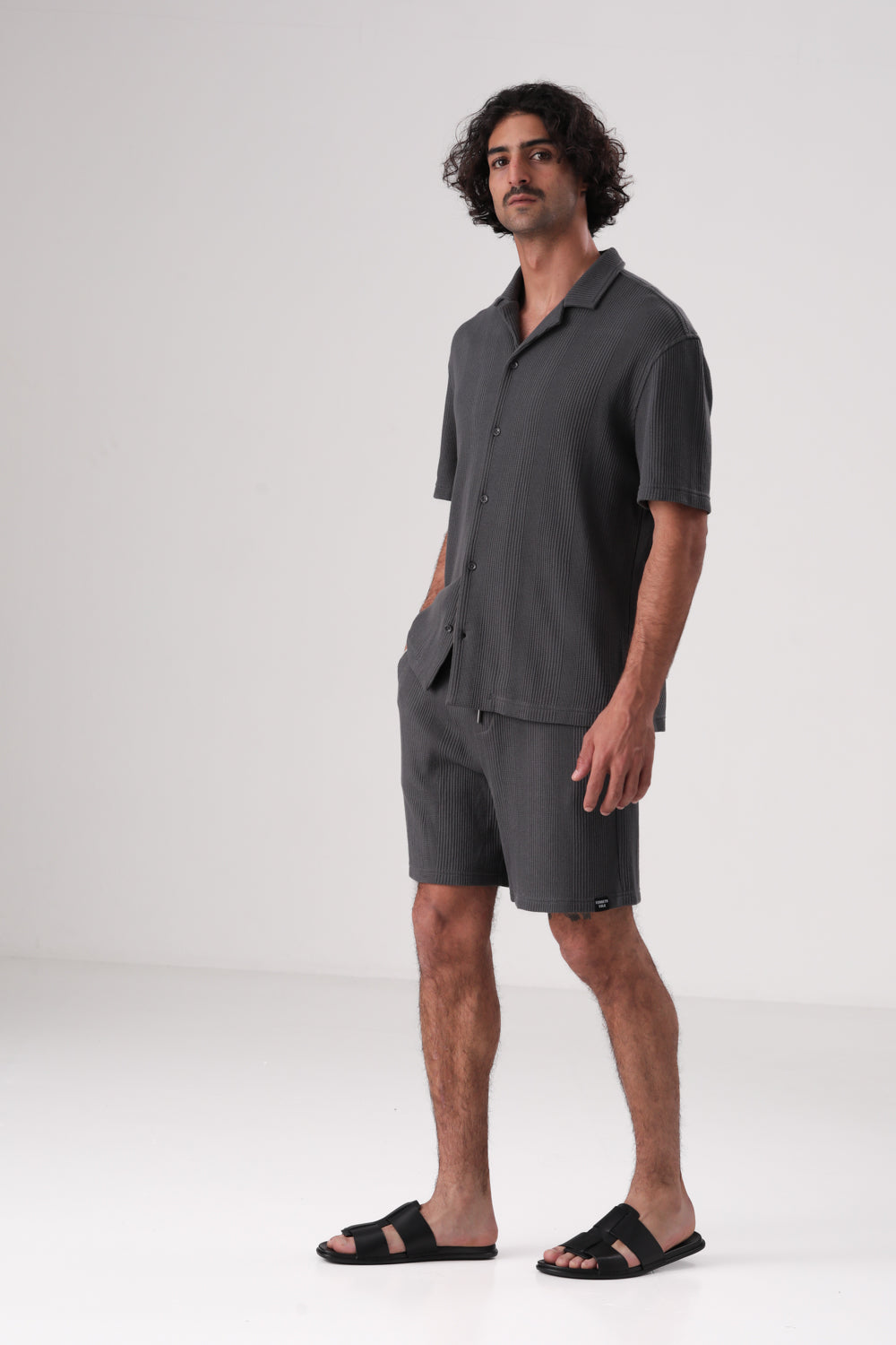 חולצת סריג מכופתרת בטקסטורת משבצות