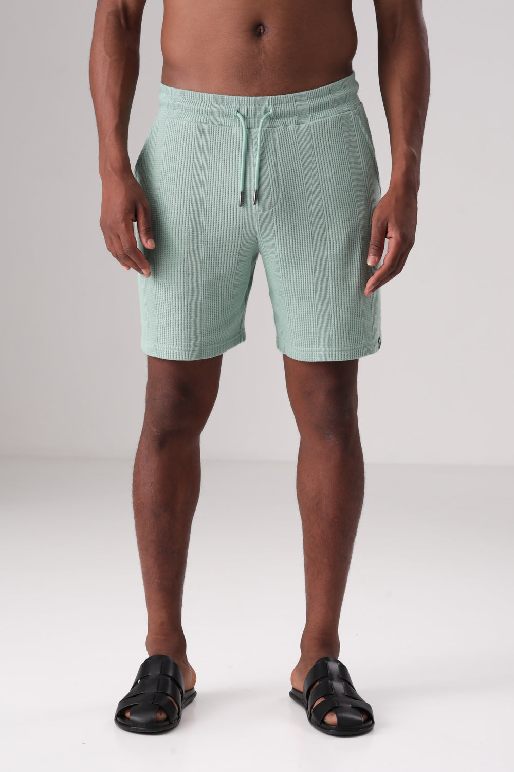 מכנס ברמודה סריג בטקסטורת משבצות