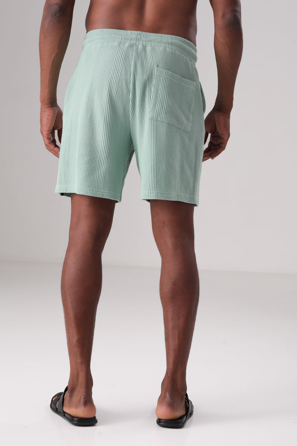 מכנס ברמודה סריג בטקסטורת משבצות