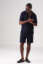 חולצה מכופתרת מעוצבת