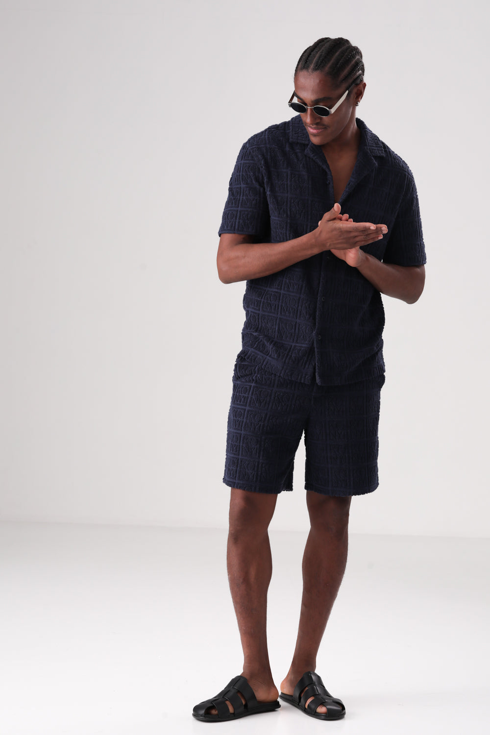 חולצה מכופתרת מעוצבת