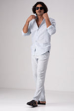 חולצה מכופתרת במראה פשתן