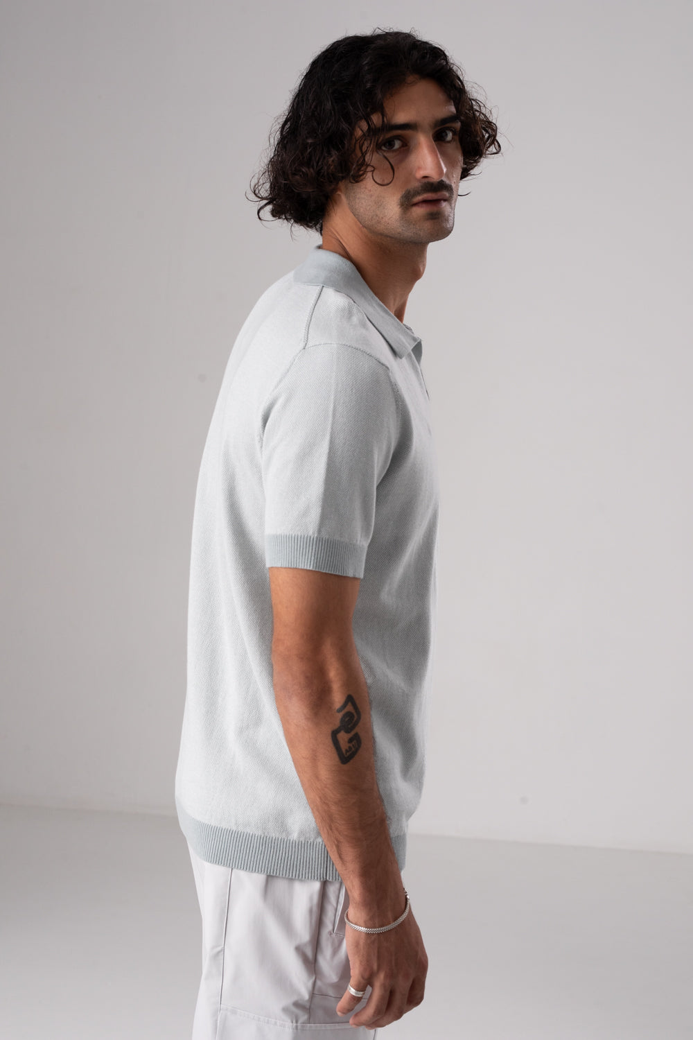 סריג פולו דק ללא כפתורים