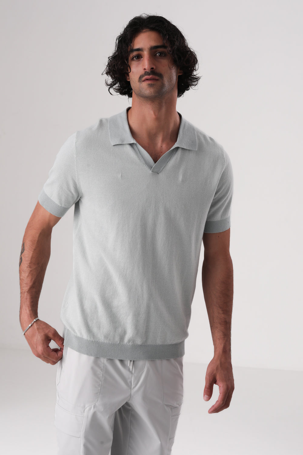 סריג פולו דק ללא כפתורים