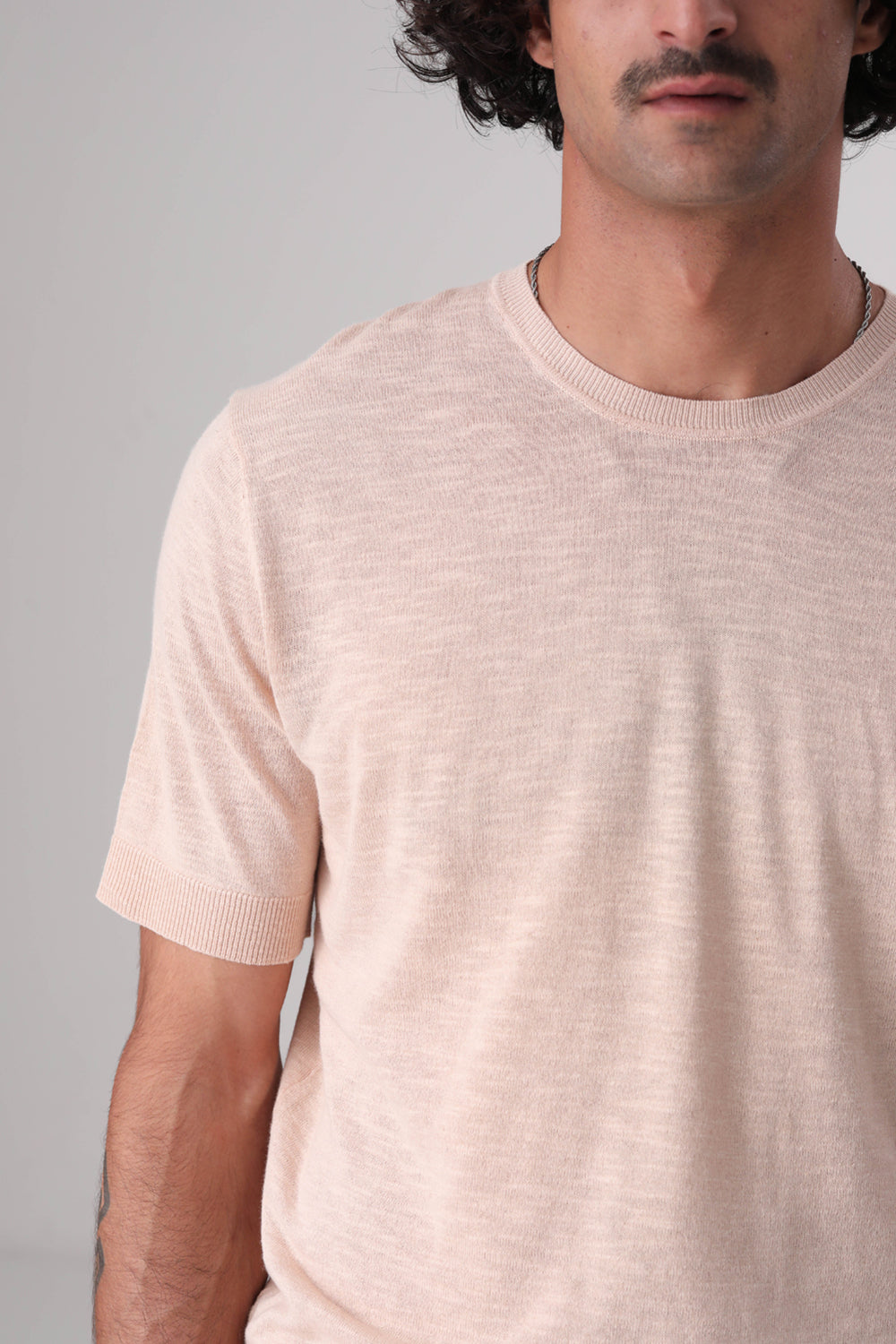 סריג טישרט קצר