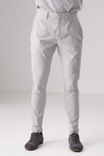 מכנסיים ארוכים בגזרה צמודה לגברים 