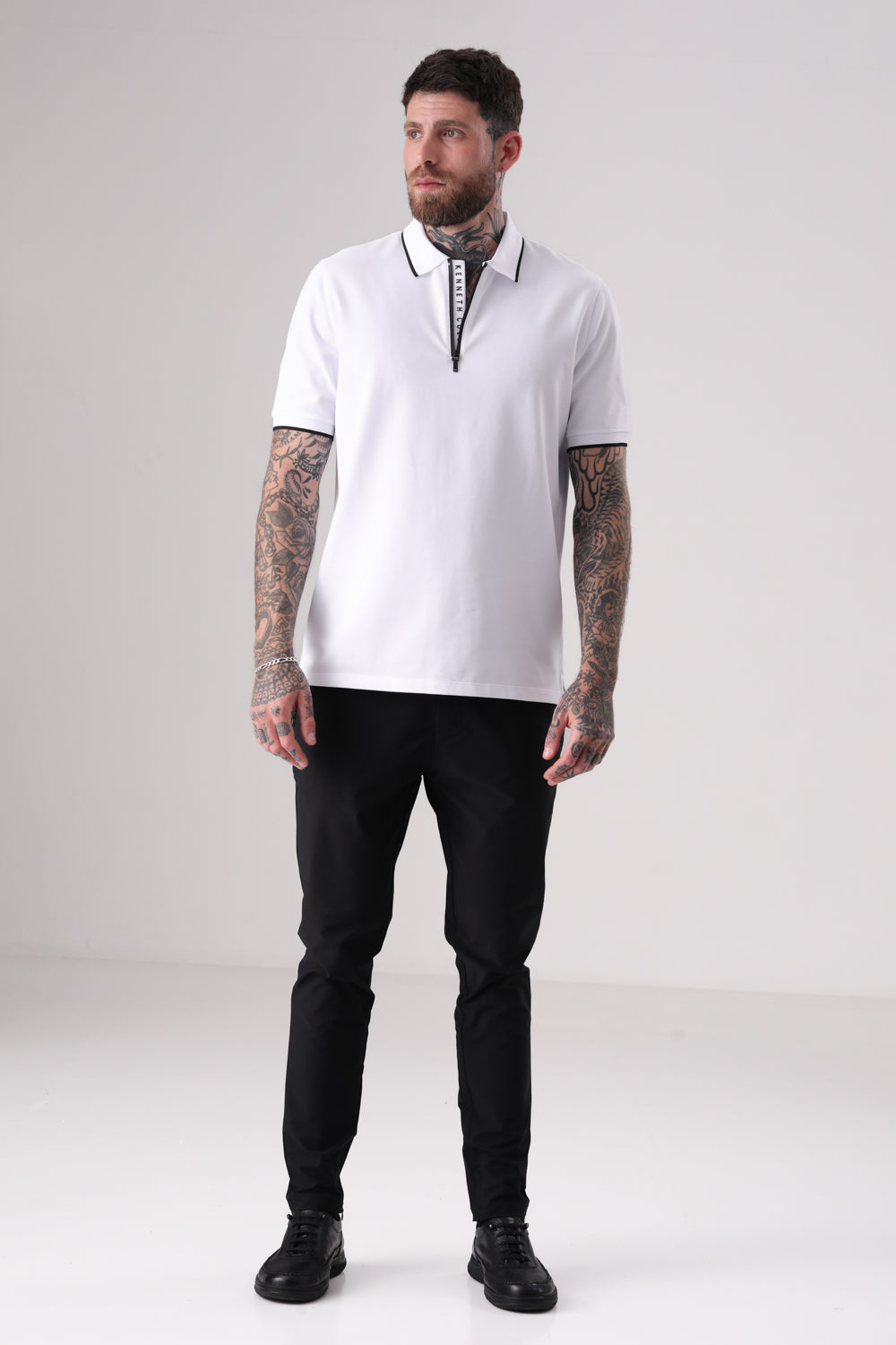 מכנסיים ארוכים בגזרה צמודה לגברים 