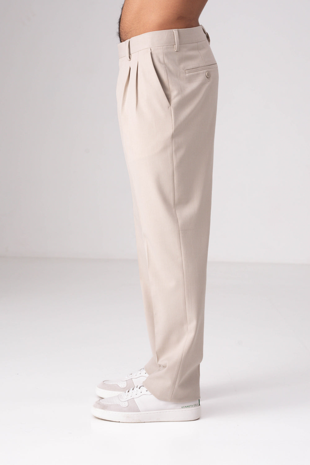 מכנסיים סמי פורמל בגזרה רחבה עם שני פנסים