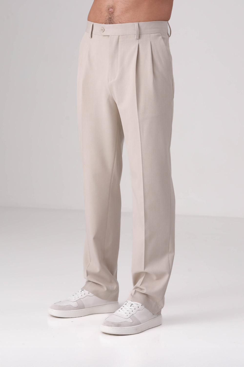 מכנסיים סמי פורמל בגזרה רחבה עם שני פנסים