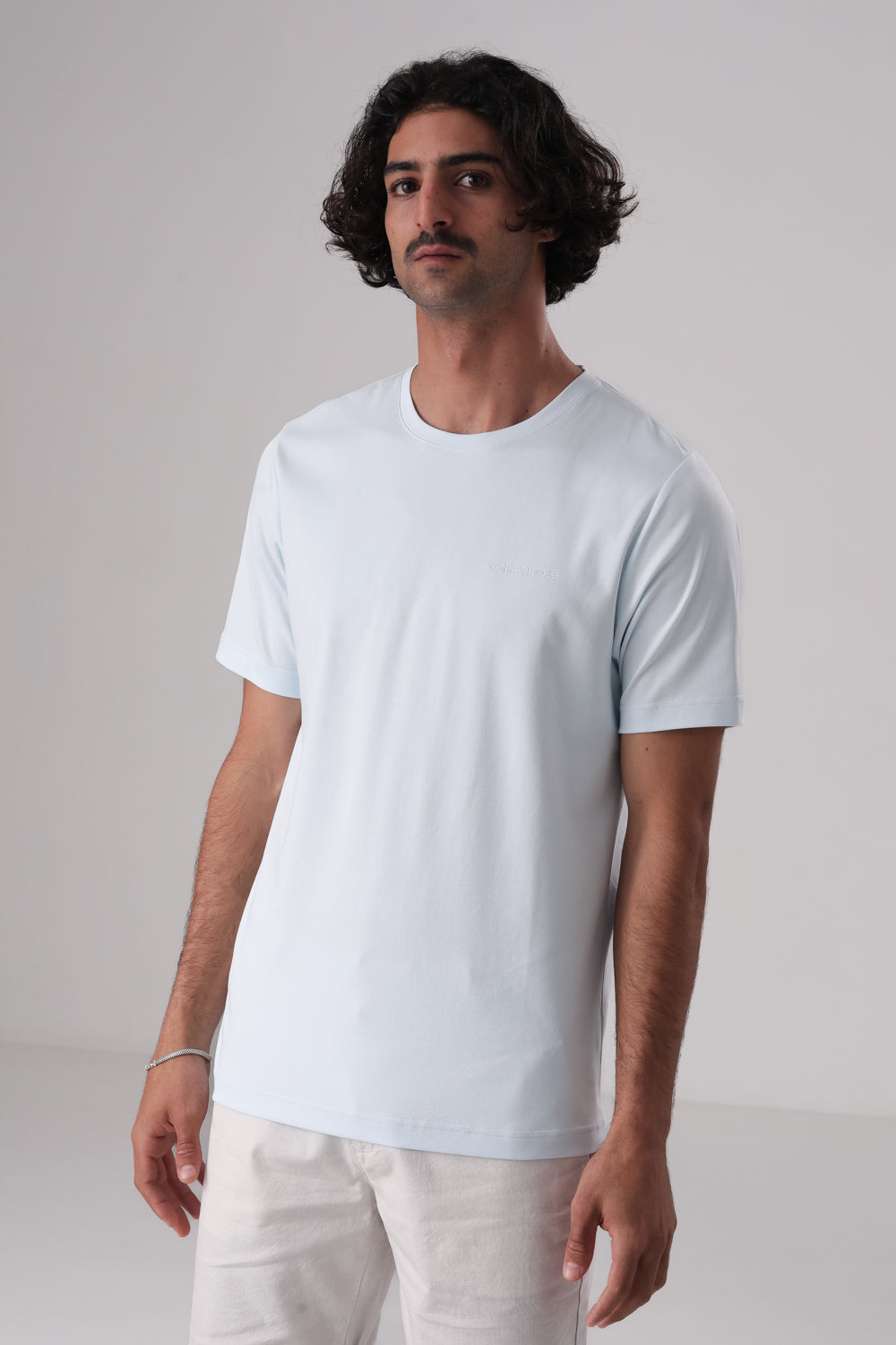 חולצת טי לגברים