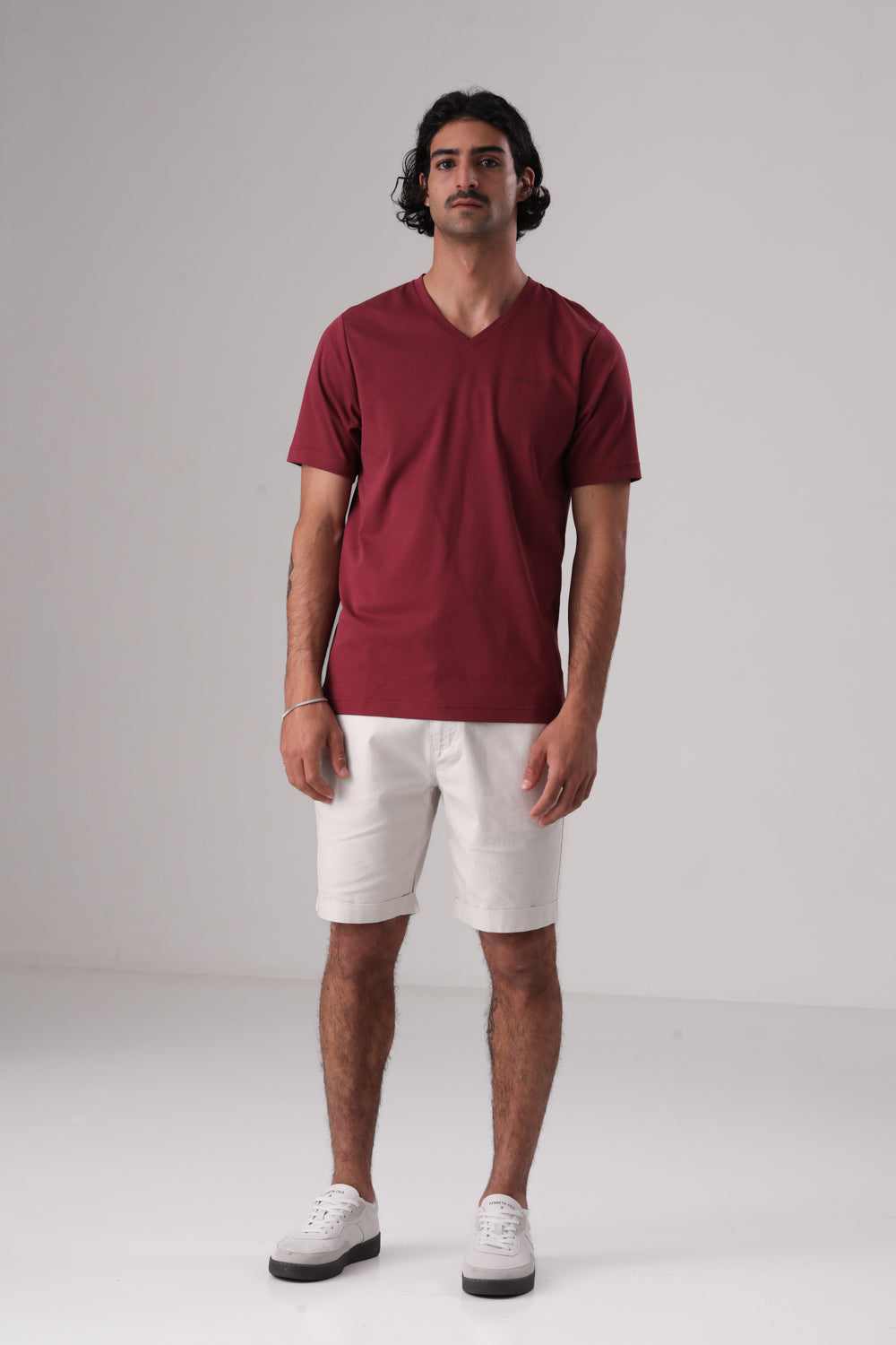 חולצת טי חלקה לגברים