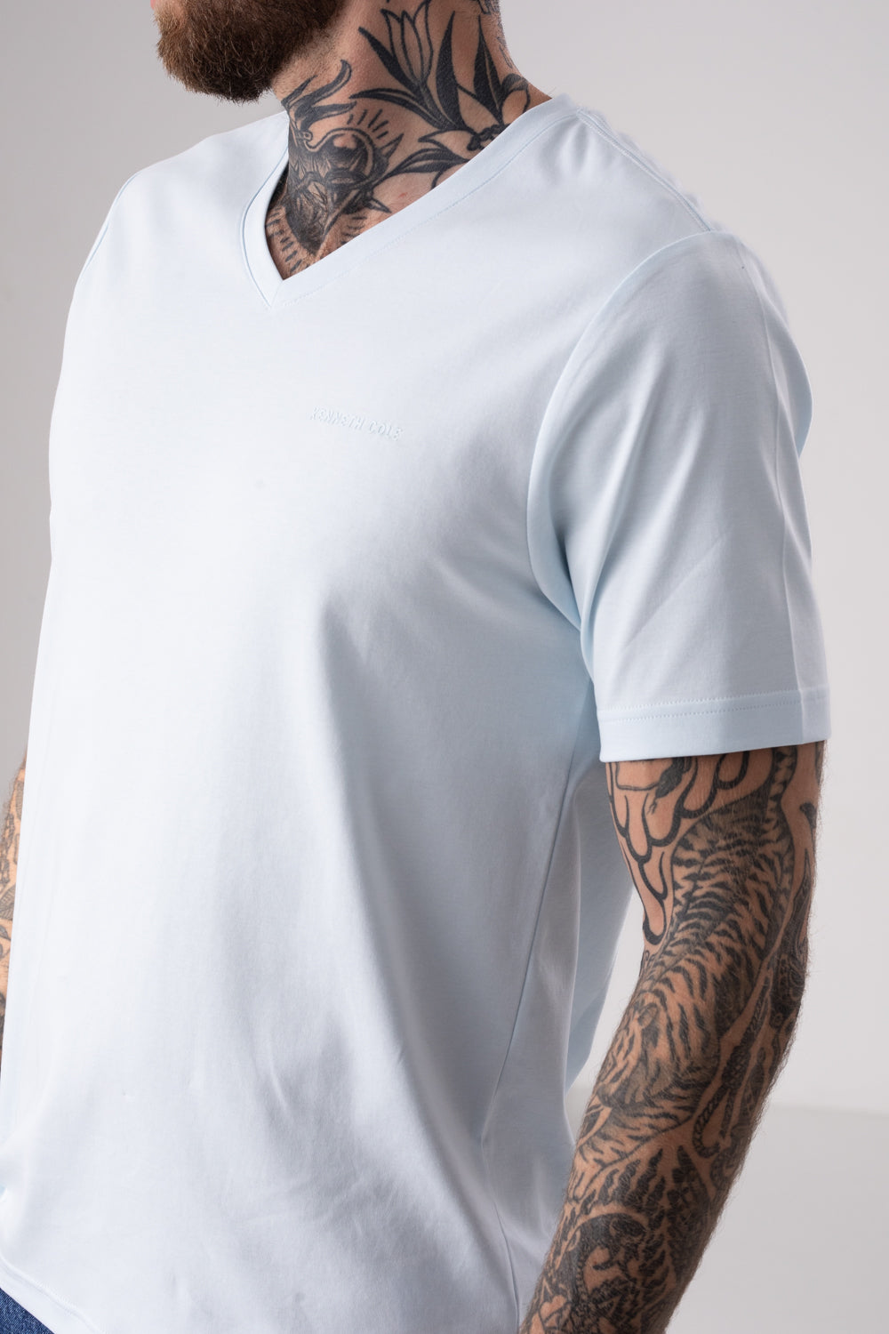 חולצת טי חלקה לגברים