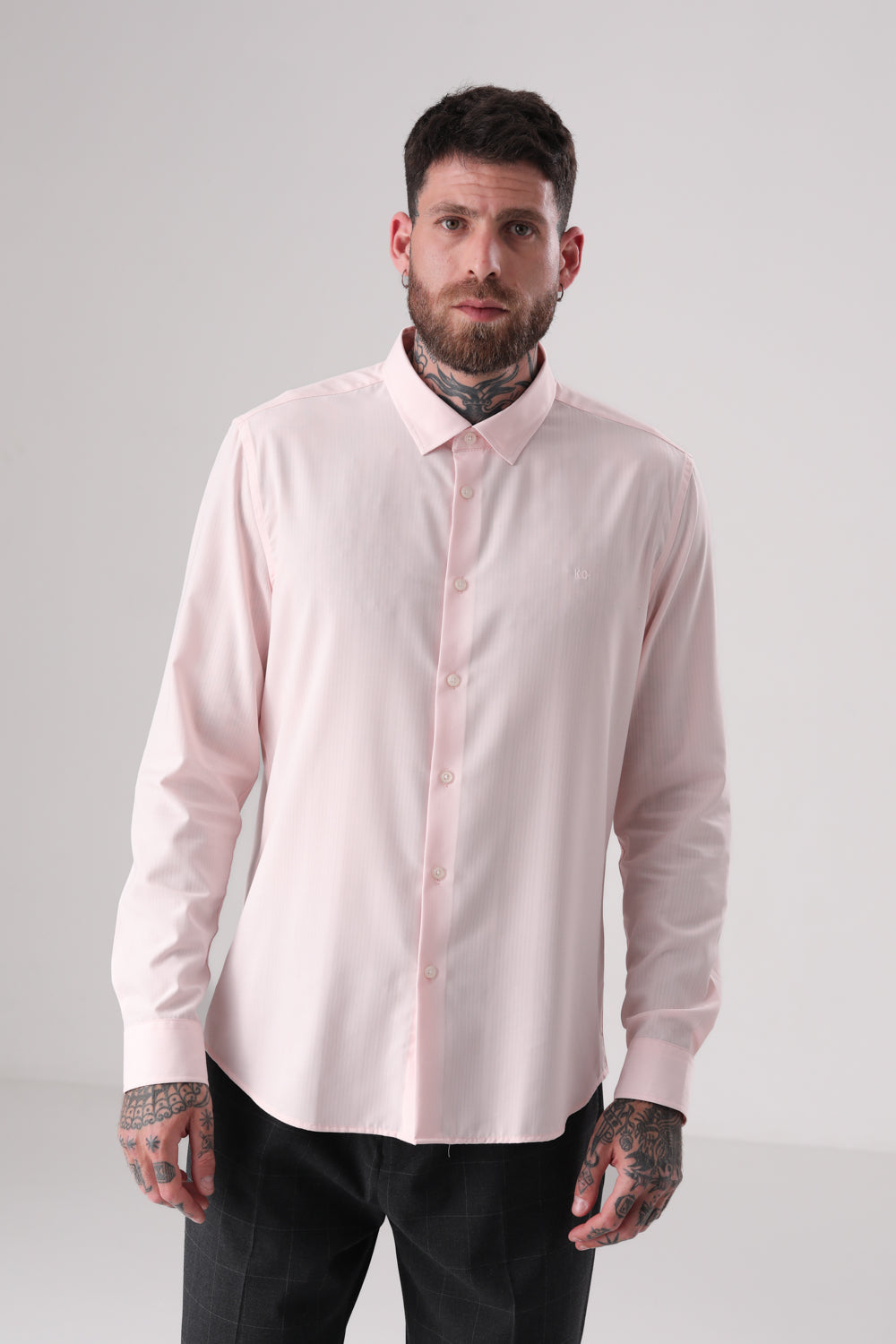 חולצה מכופתרת לגברים