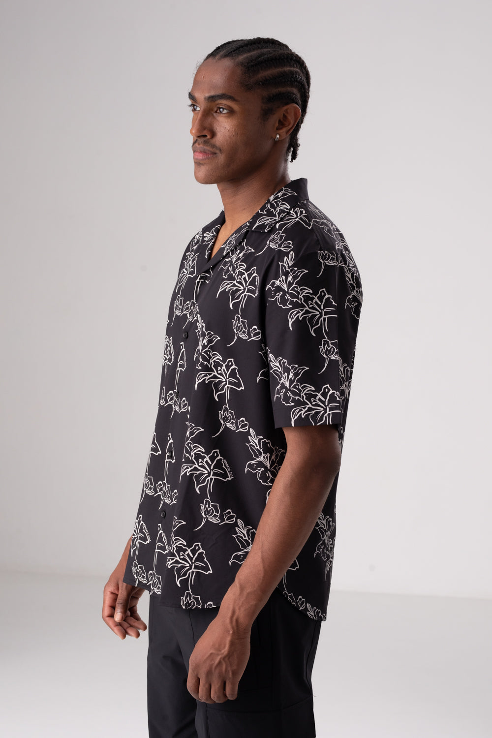 חולצה מכופתרת לגברים