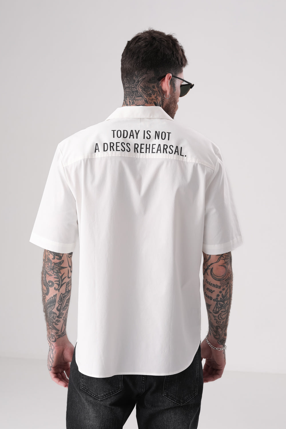 חולצה מכופתרת לגברים