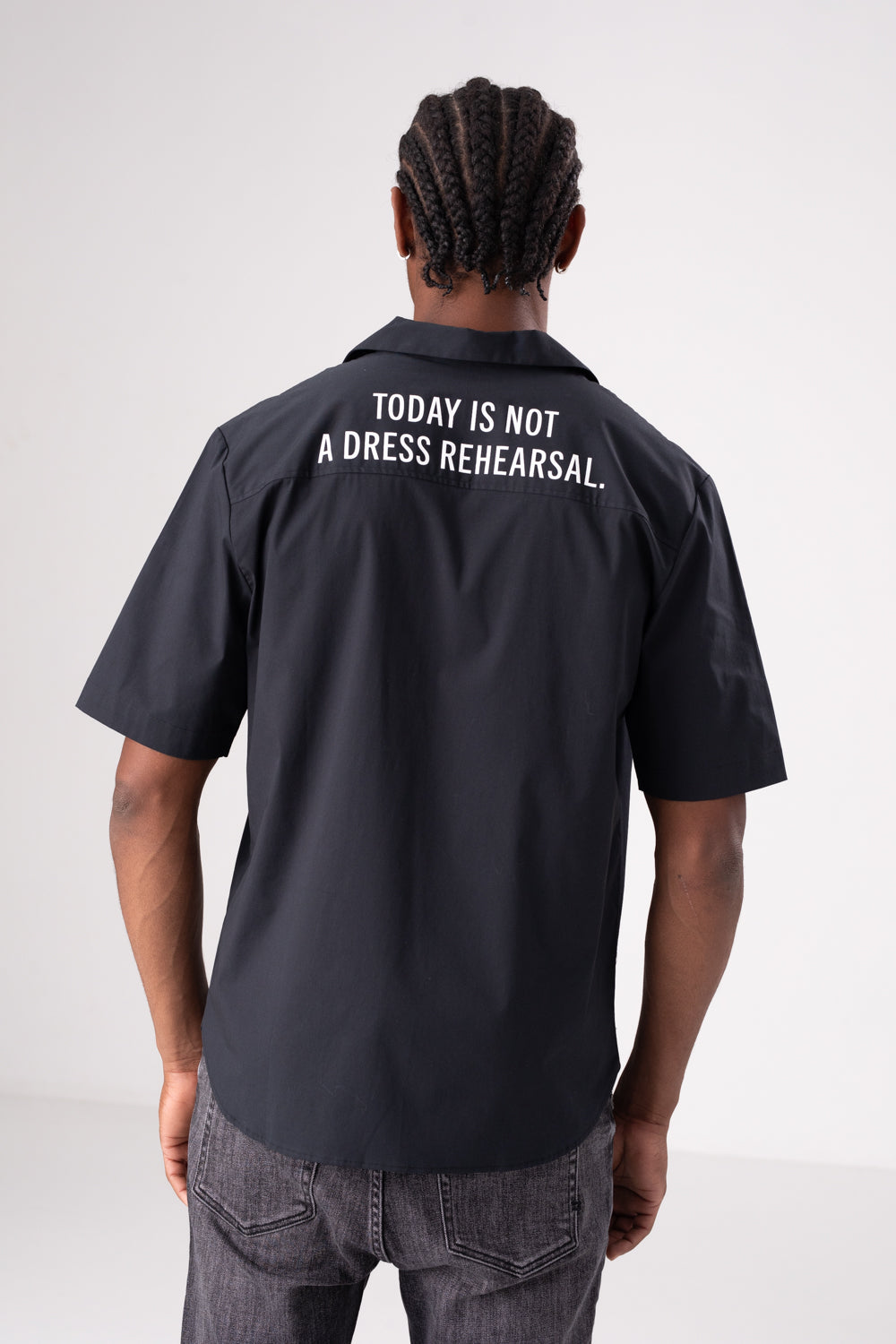 חולצה מכופתרת לגברים