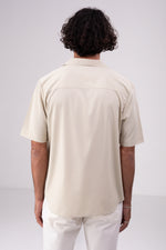 חולצה מכופתרת אוברסייז שרוולים קצרים