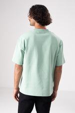 חולצת טי מעוצבת לגברים