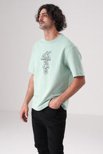 חולצת טי מעוצבת לגברים