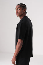 חולצת טי מעוצבת לגברים