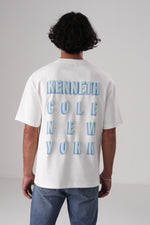 טישירט אוברסייז עם כיתוב גרפי