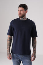 טישירט אוברסייז לוגו מובלט