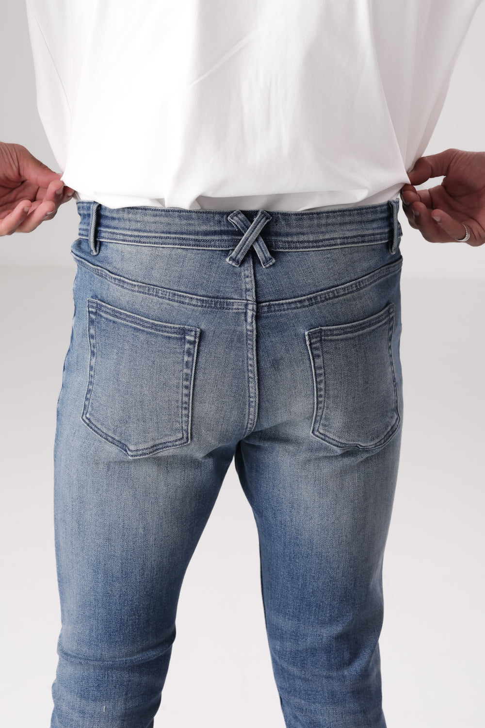 ג'ינס סקיני לגברים