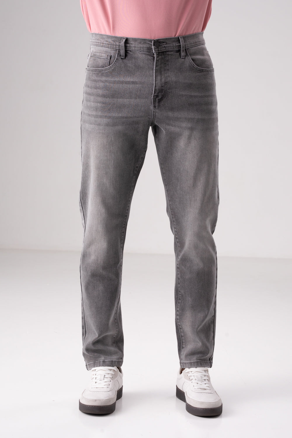 מכנס ג'ינס במראה ווש גזרת Slim