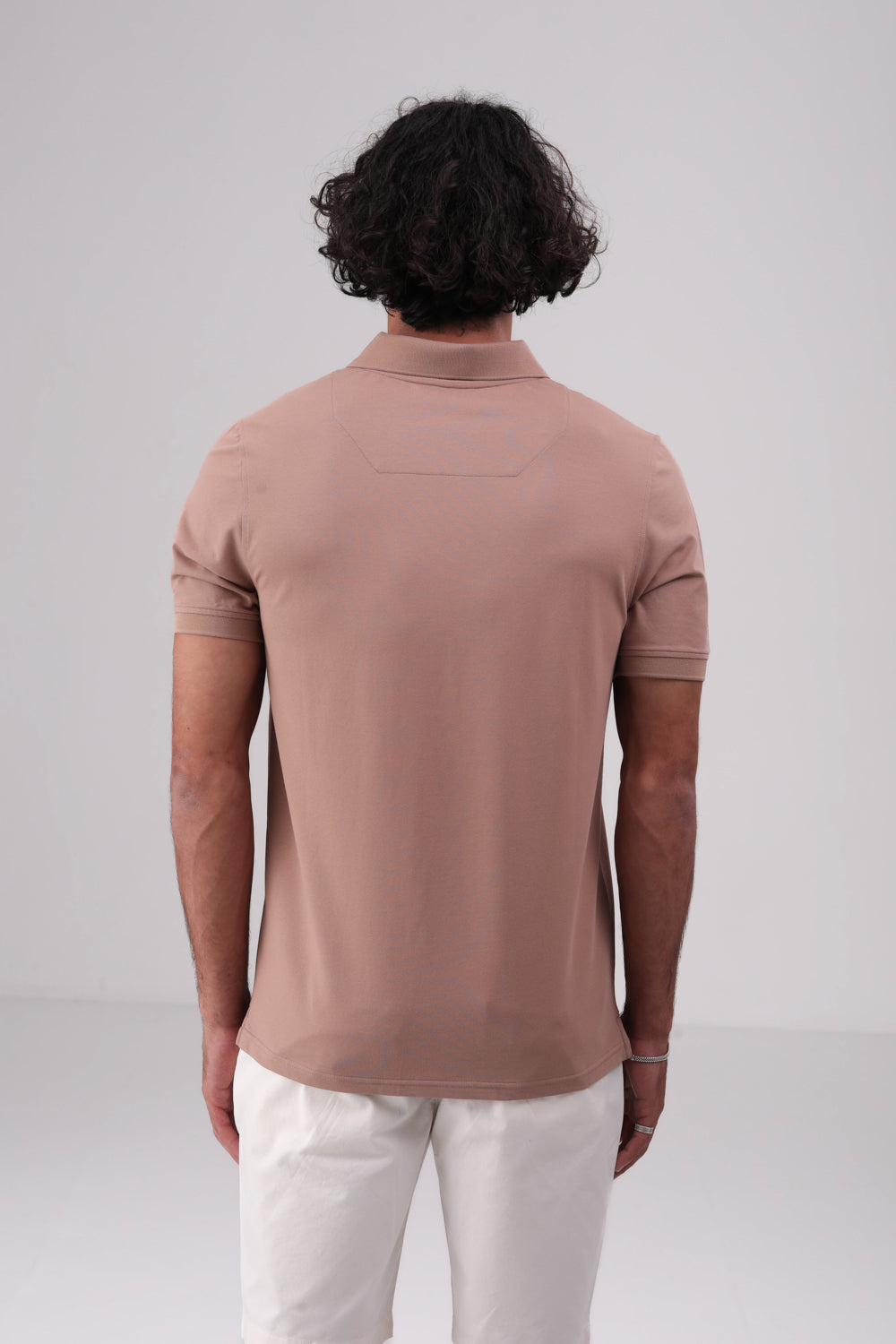 חולצת פולו קצרה