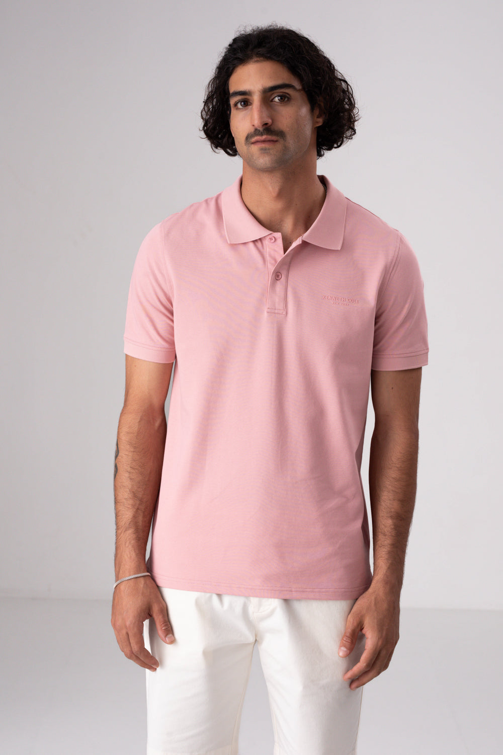 חולצת פולו קצרה