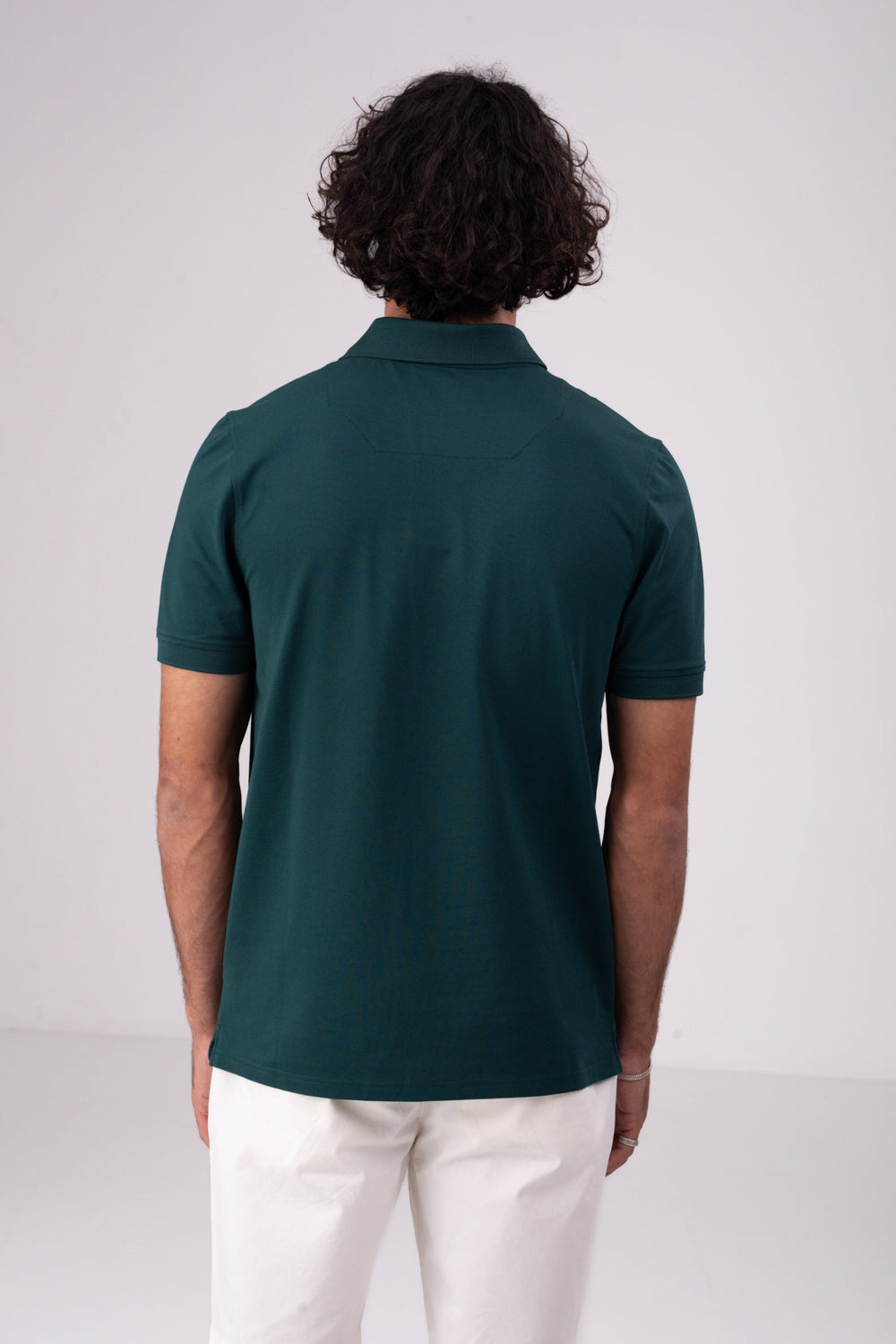 חולצת פולו קצרה