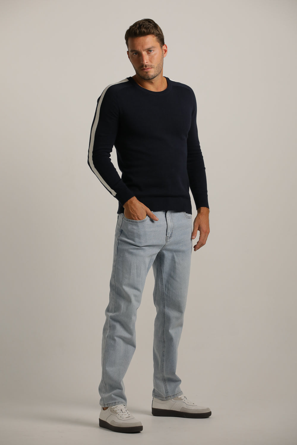 חולצת סריג בגזרת רגלן לגברים | קנת קול