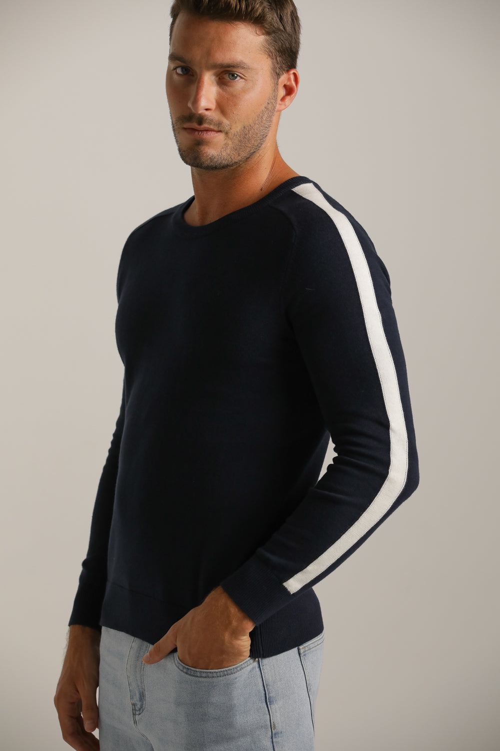 חולצת סריג בגזרת רגלן לגברים | קנת קול