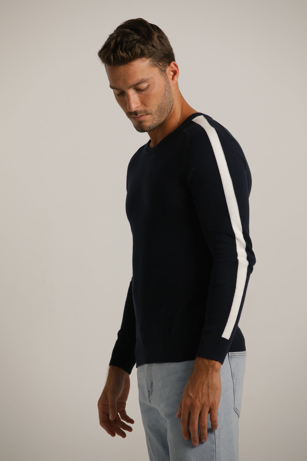 חולצת סריג בגזרת רגלן לגברים | קנת קול