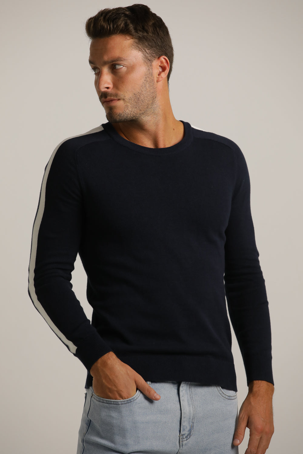 חולצת סריג בגזרת רגלן לגברים | קנת קול