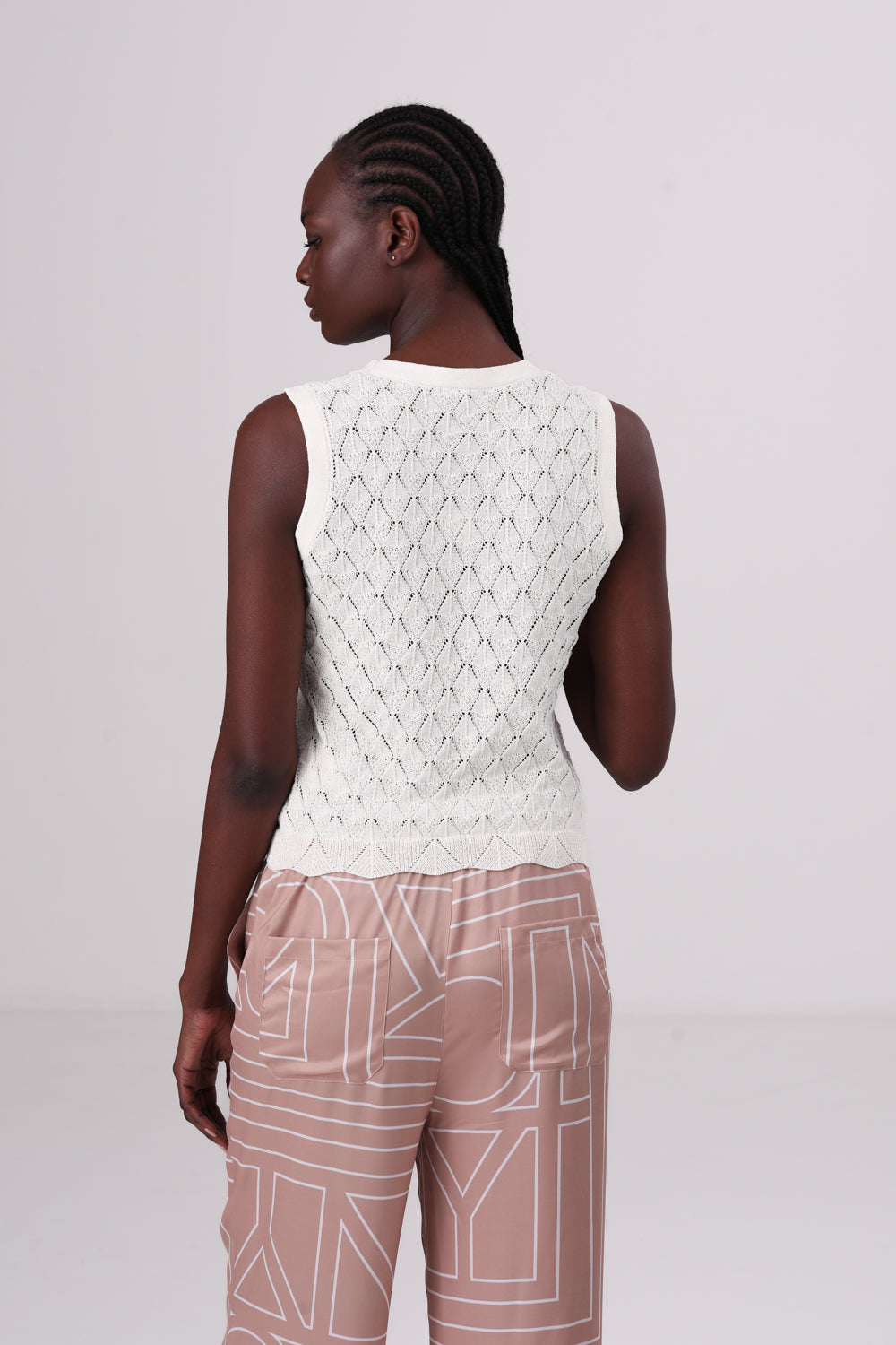 גופיה קרושה בצבע קרם