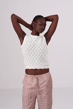 גופיה קרושה בצבע קרם