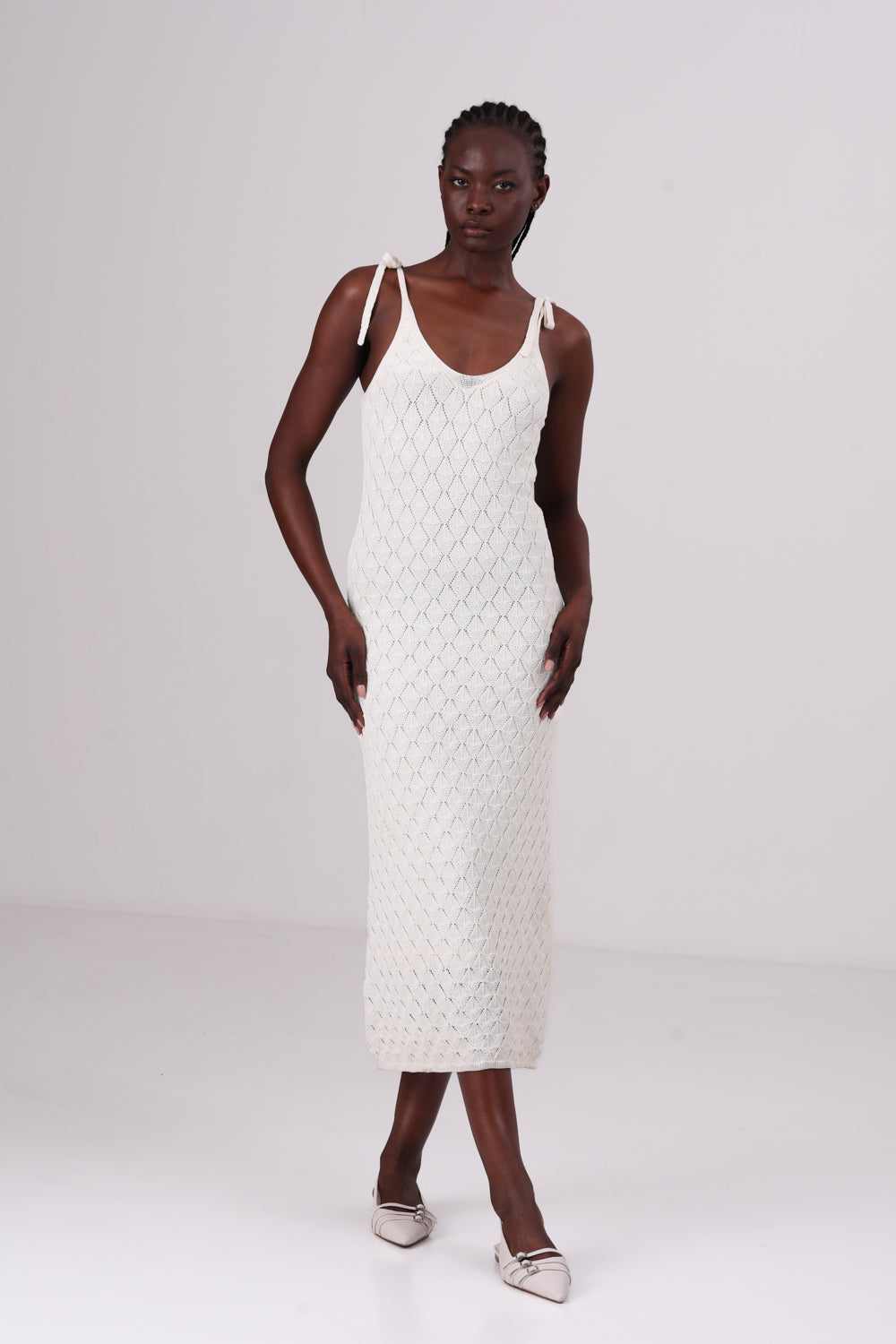 שמלת מידי קרושה בצבע קרם