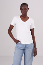 טישירט בייסיק צווארון וי
