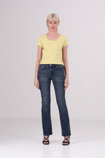 טישירט בייסיק צווארון עגול עמוק