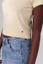 טישירט בייסיק צווארון עגול עמוק