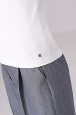 גופיה עם כתפיות דקות לנשים