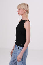 גופיה עם כתפיות דקות לנשים