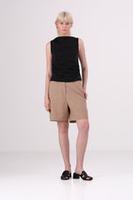 גופיה עם כיווצים בצדדים 