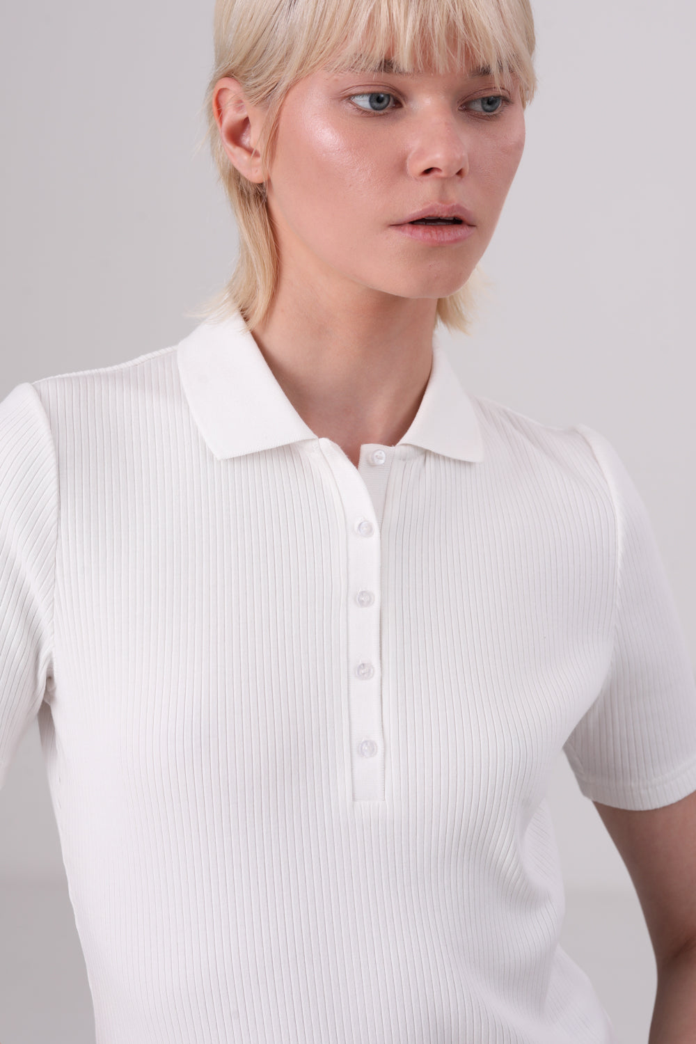 חולצת פולו ריב עם שרוולים קצרים