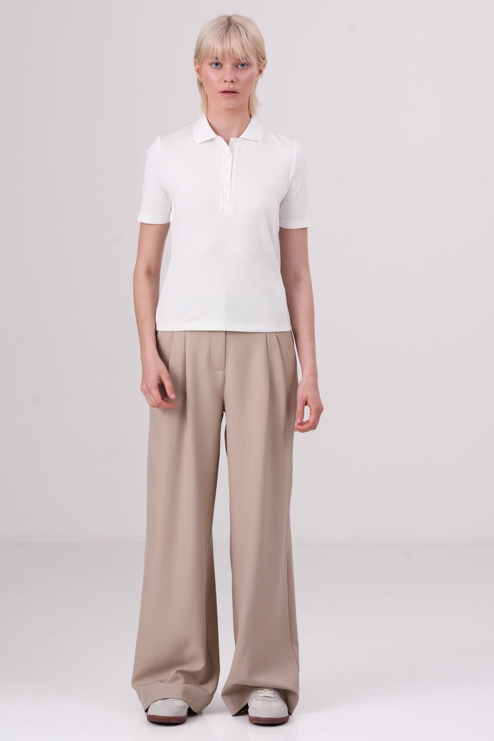 חולצת פולו ריב עם שרוולים קצרים