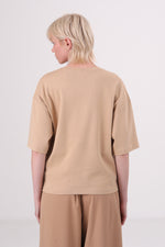 חולצת טי אוברסייז עם לוגו רקום