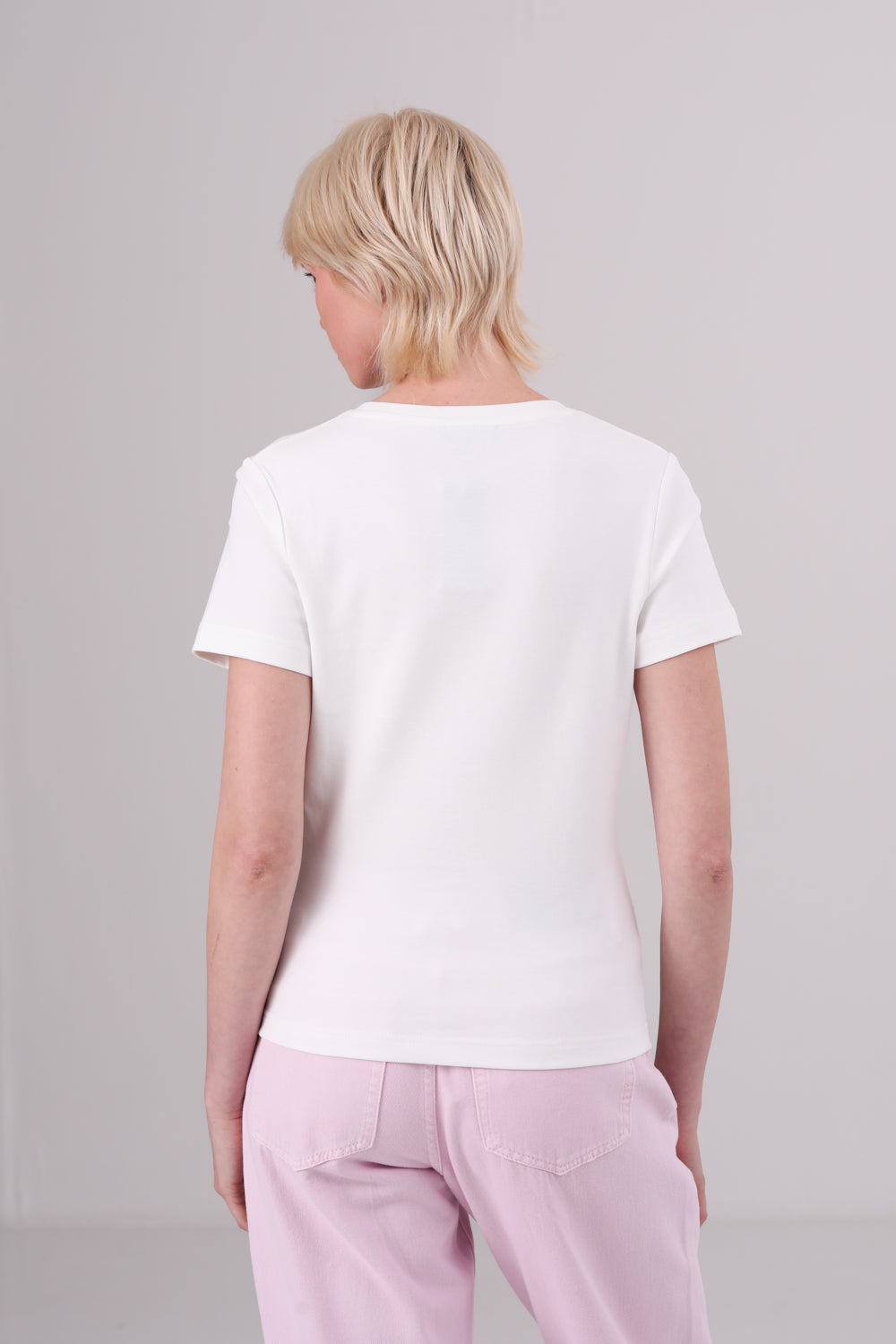 חולצת טי צמודה מריב משתנה