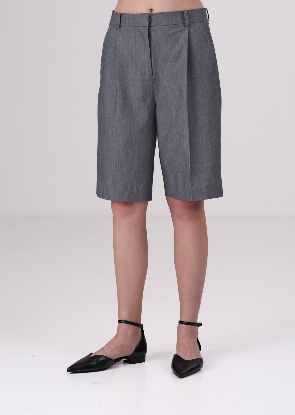 מכנס קצר מחויט