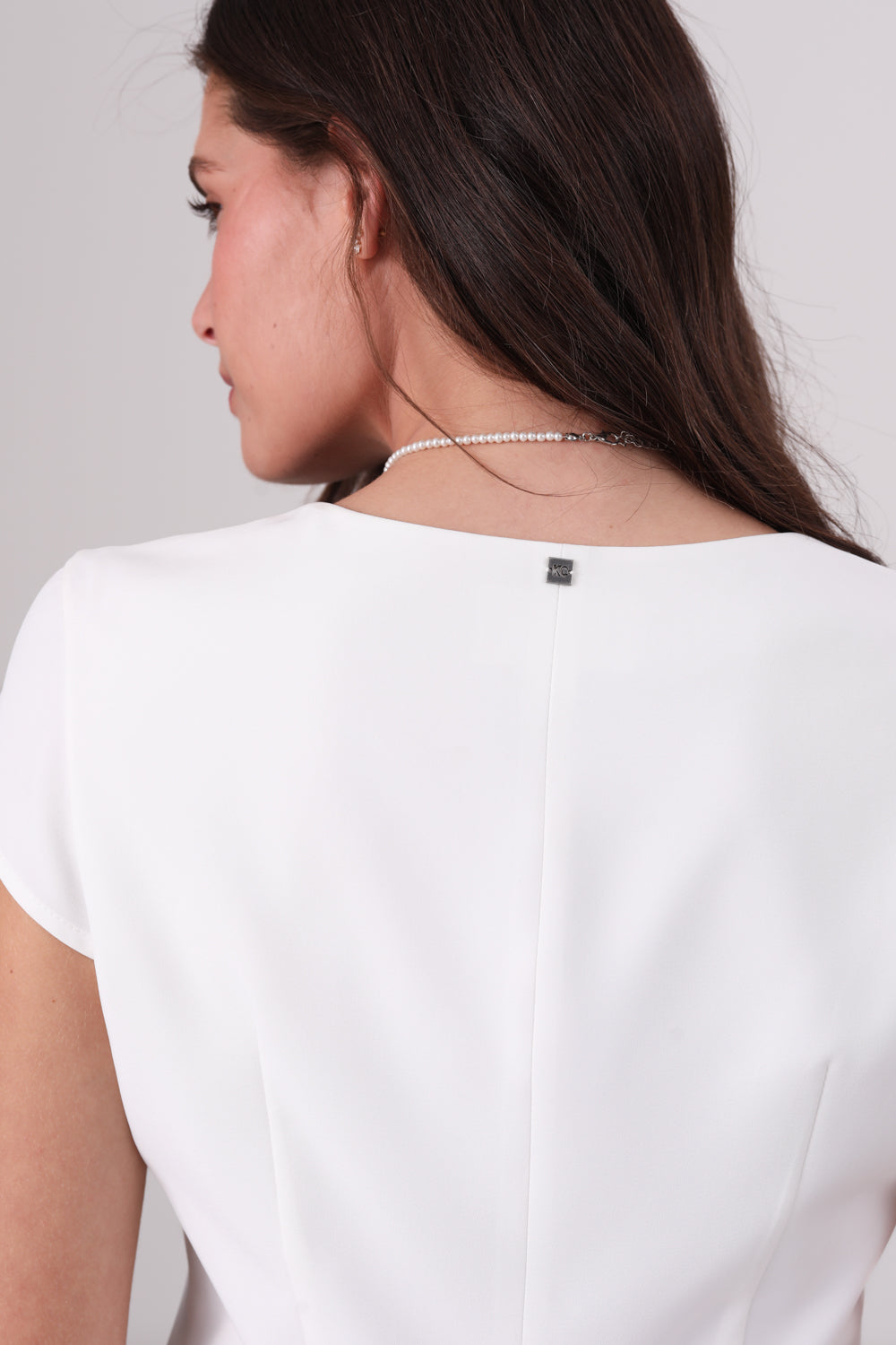 טופ צמוד עם רוכסן